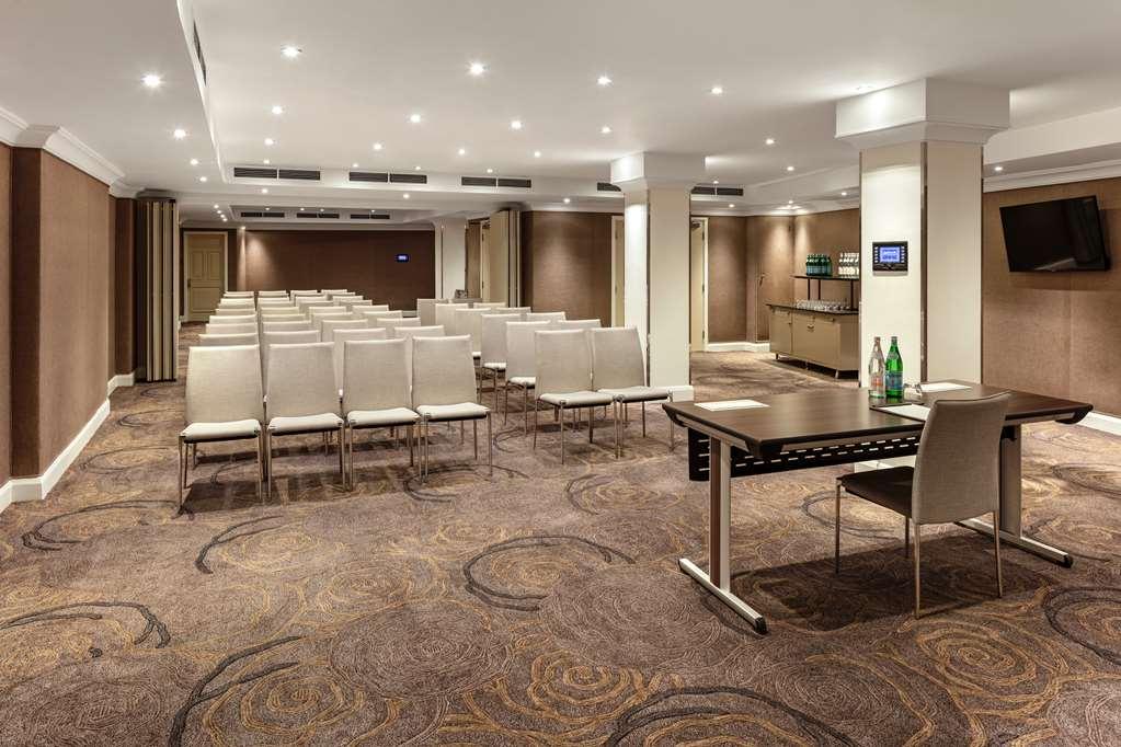 Radisson Blu Hotel, Tottenham Court Road London