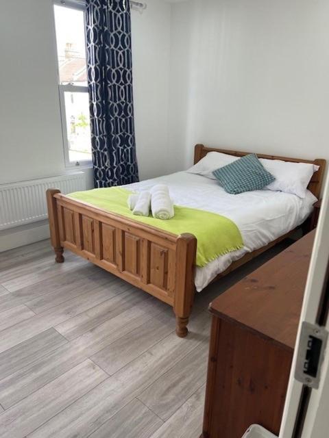 Graveney House Private Homestay *