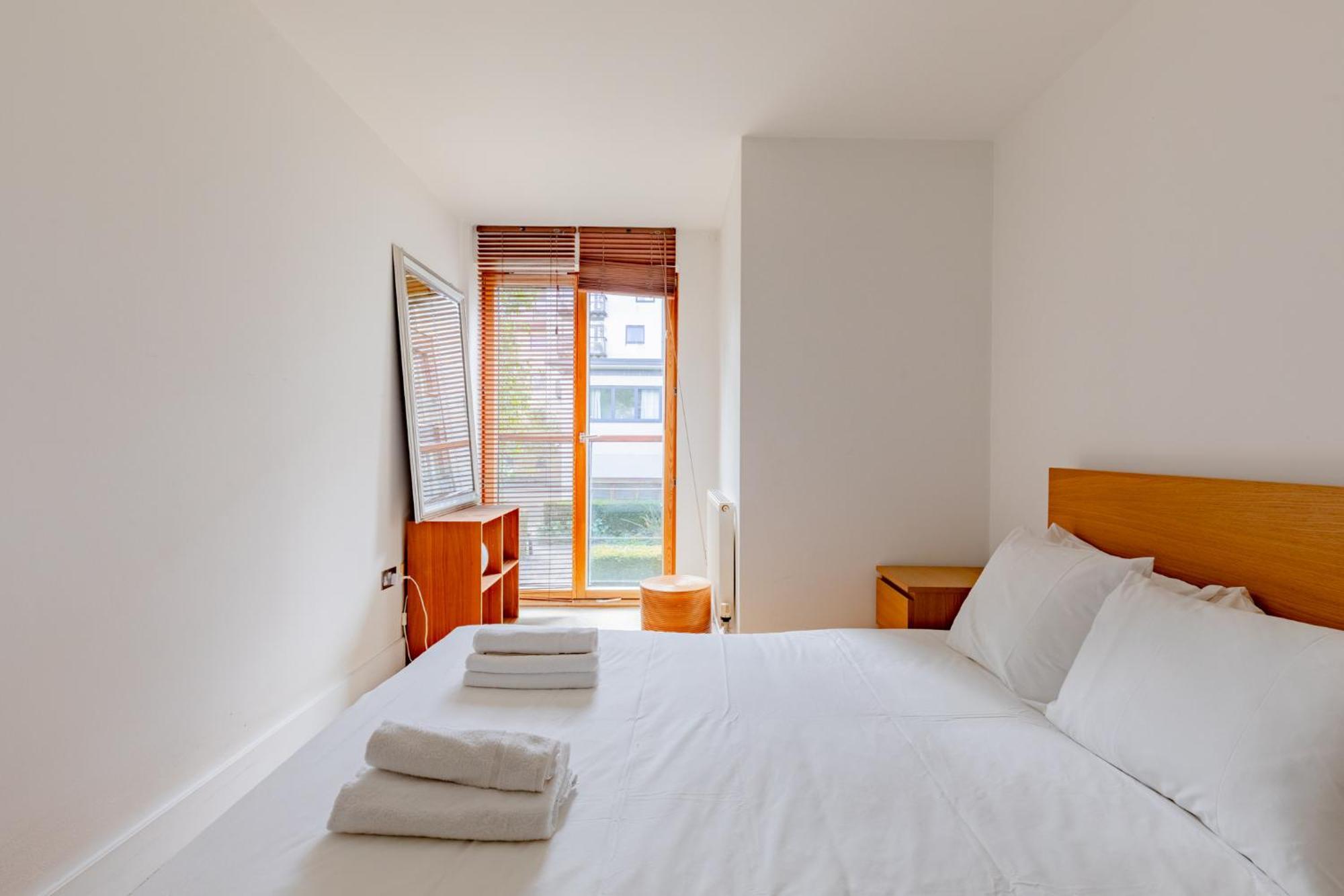 Apartment Stylish 1bd Flat In Gated Community Clapham *