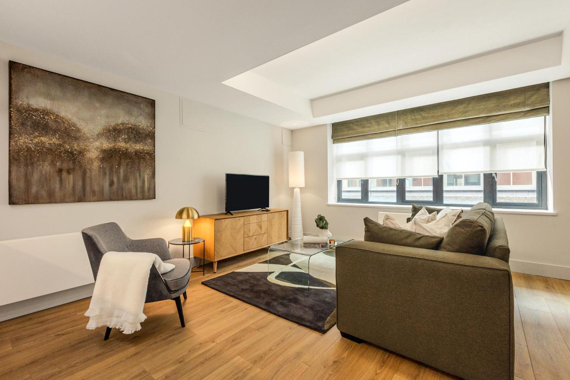 Apartment Tower Of - Your London