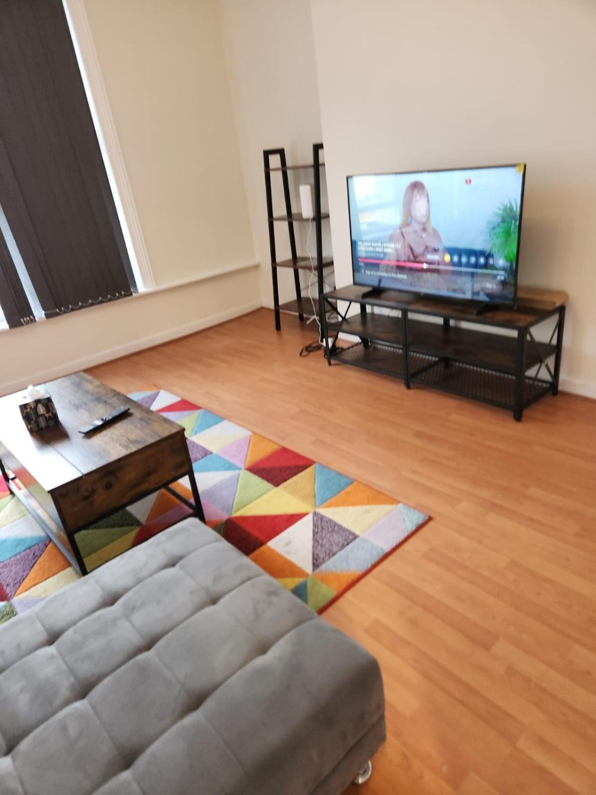 1br Earls Court Prime Location * London