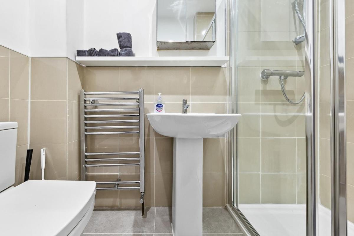 - Outdoor Terrace - Bbq - Firepit Apartment London