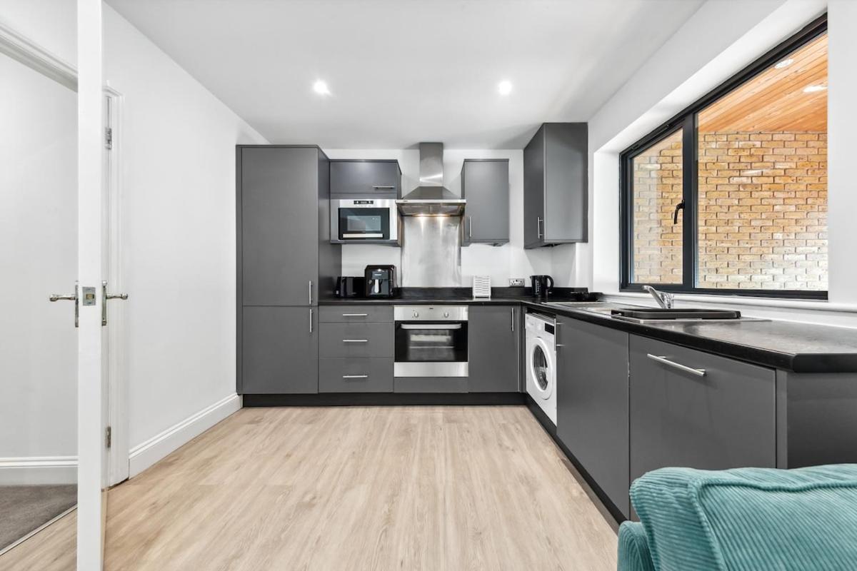 - Outdoor Terrace - Bbq - Firepit Apartment London