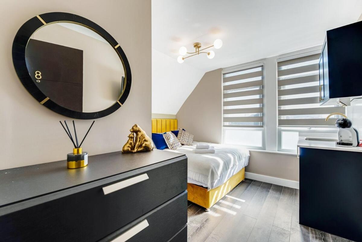 Apartment Modern In Excellent Location 8 *