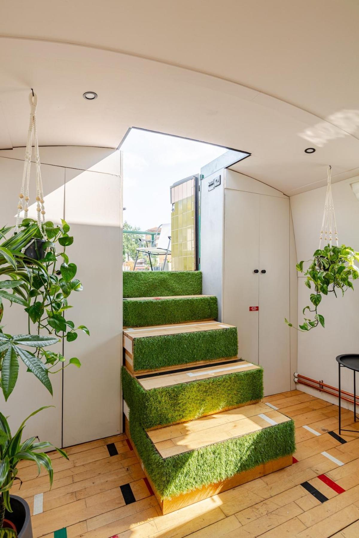 The Floating Terrarium Botel