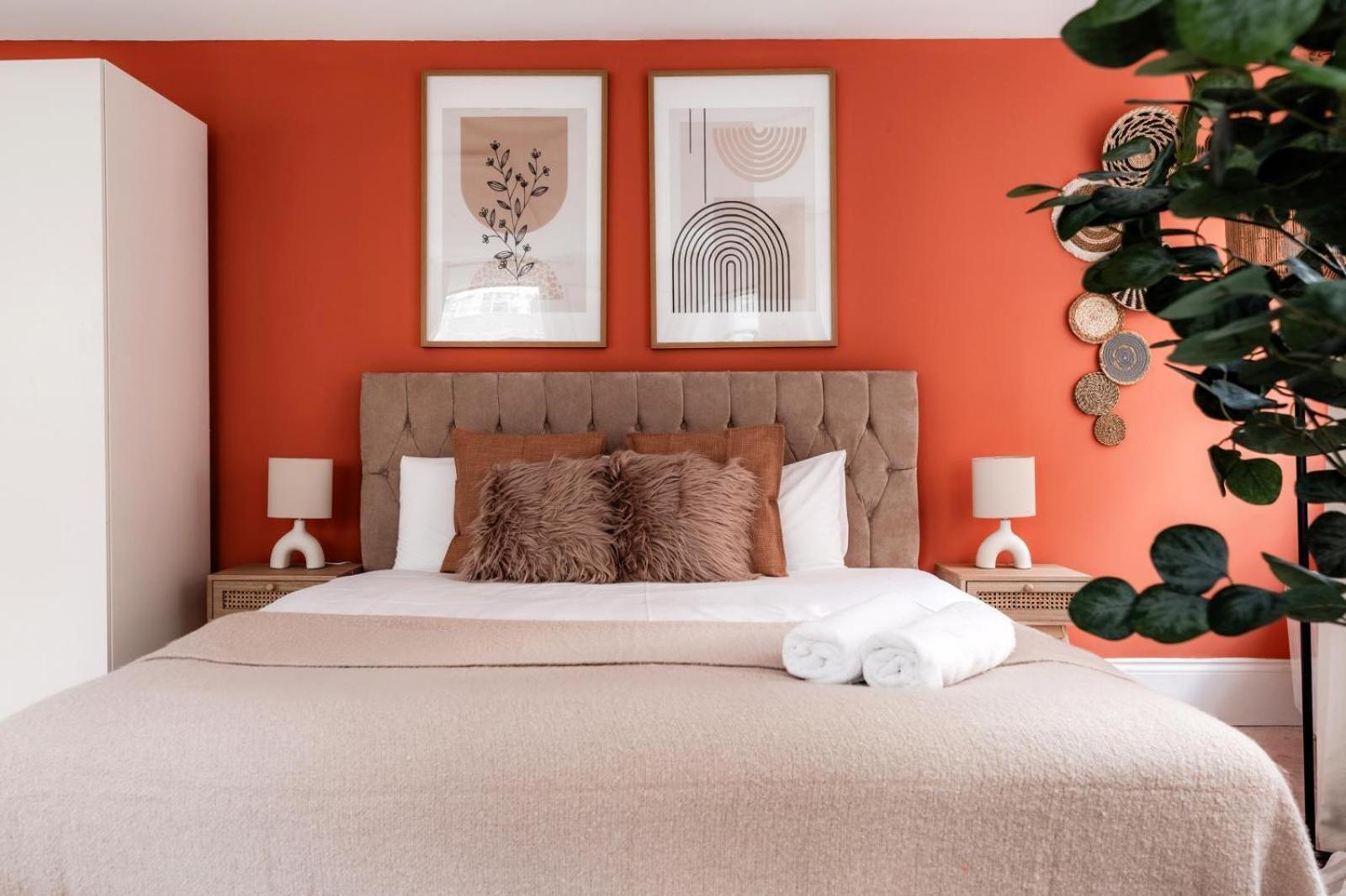 Regents Street's Superb Studios! Apartment