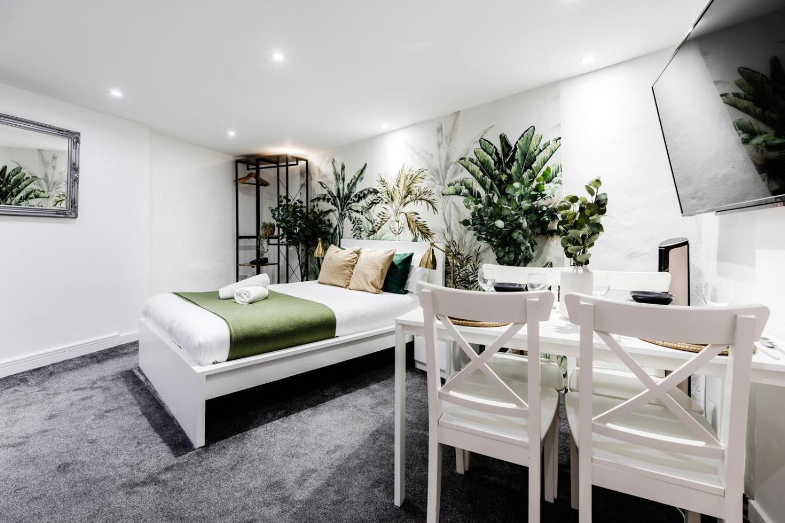 Apartment Regents Street's Superb Studios! London