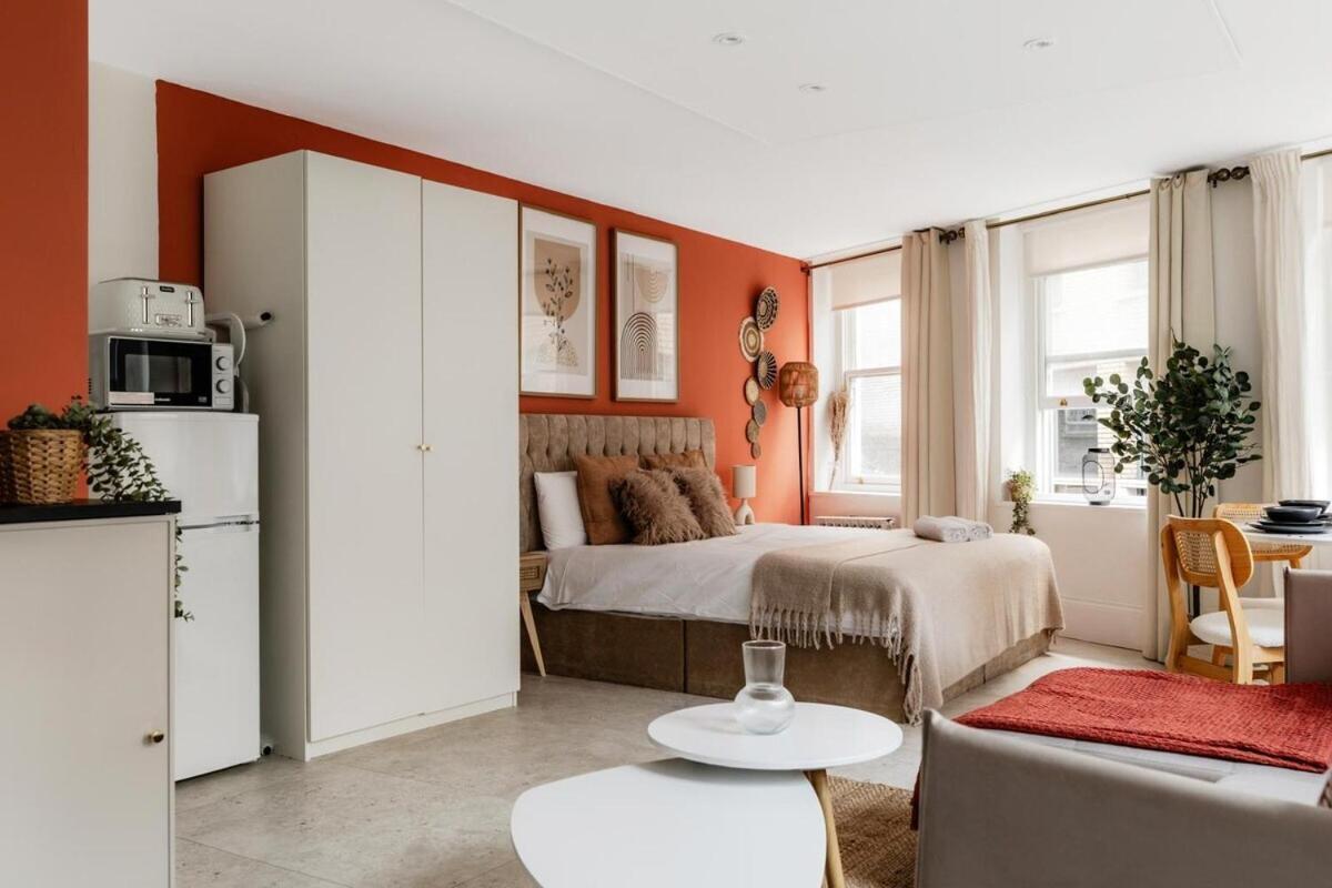 Apartment Regents Street's Superb Studios!