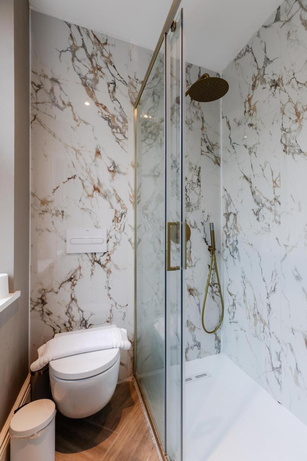 Regents Street's Superb Studios! Apartment London
