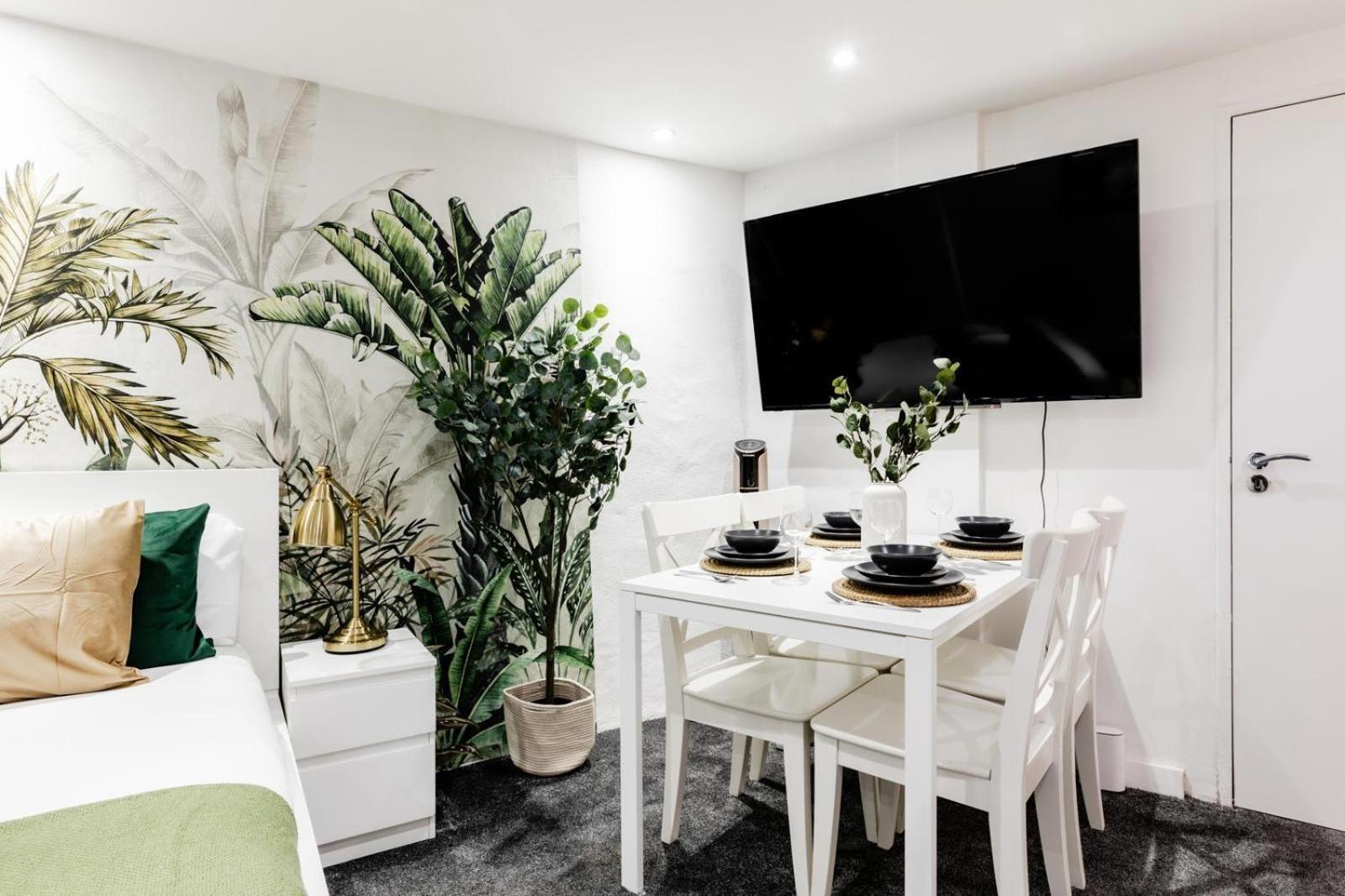 Regents Street's Superb Studios! London