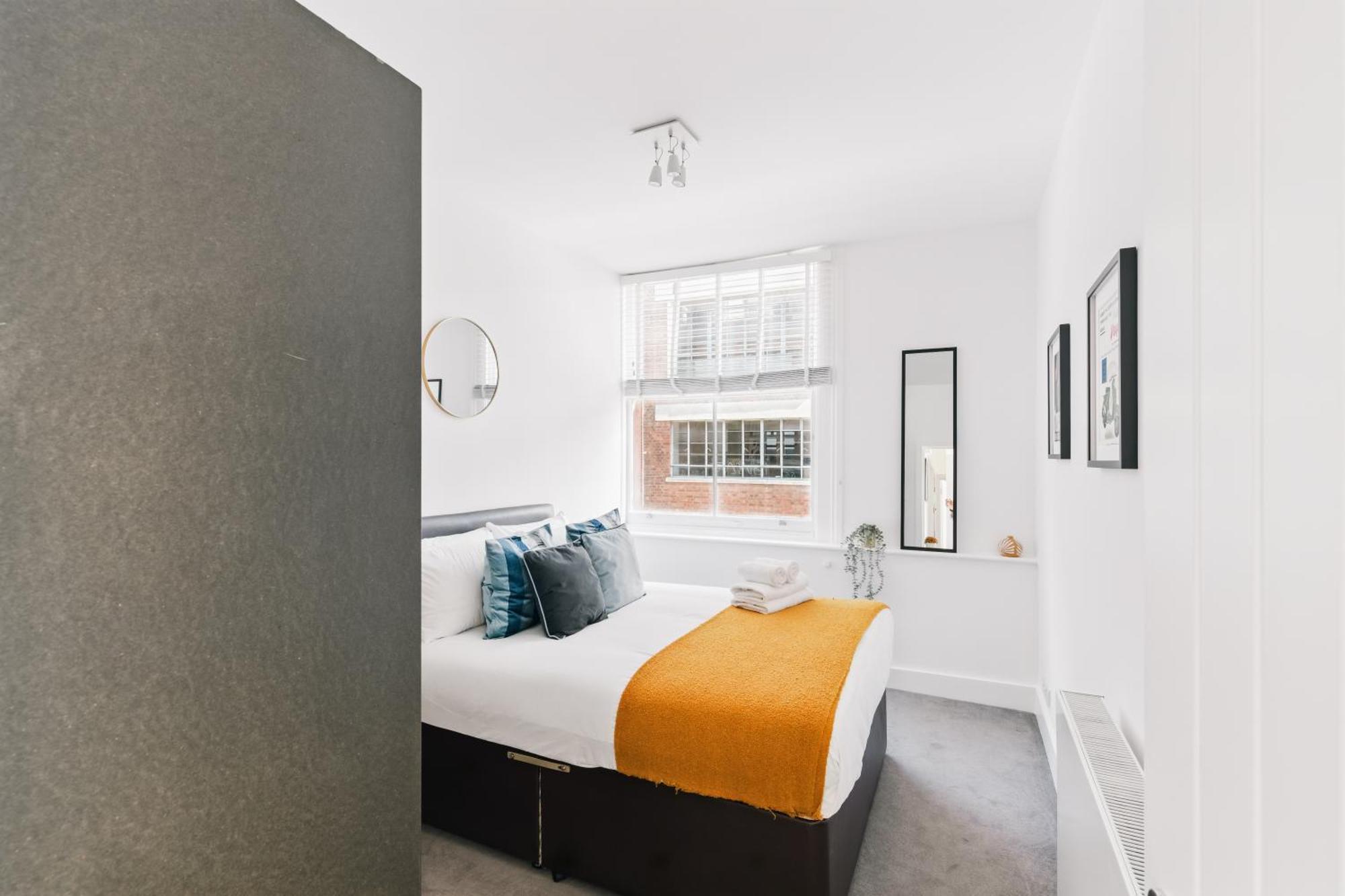Modern 2br With Lift Access Prime Location