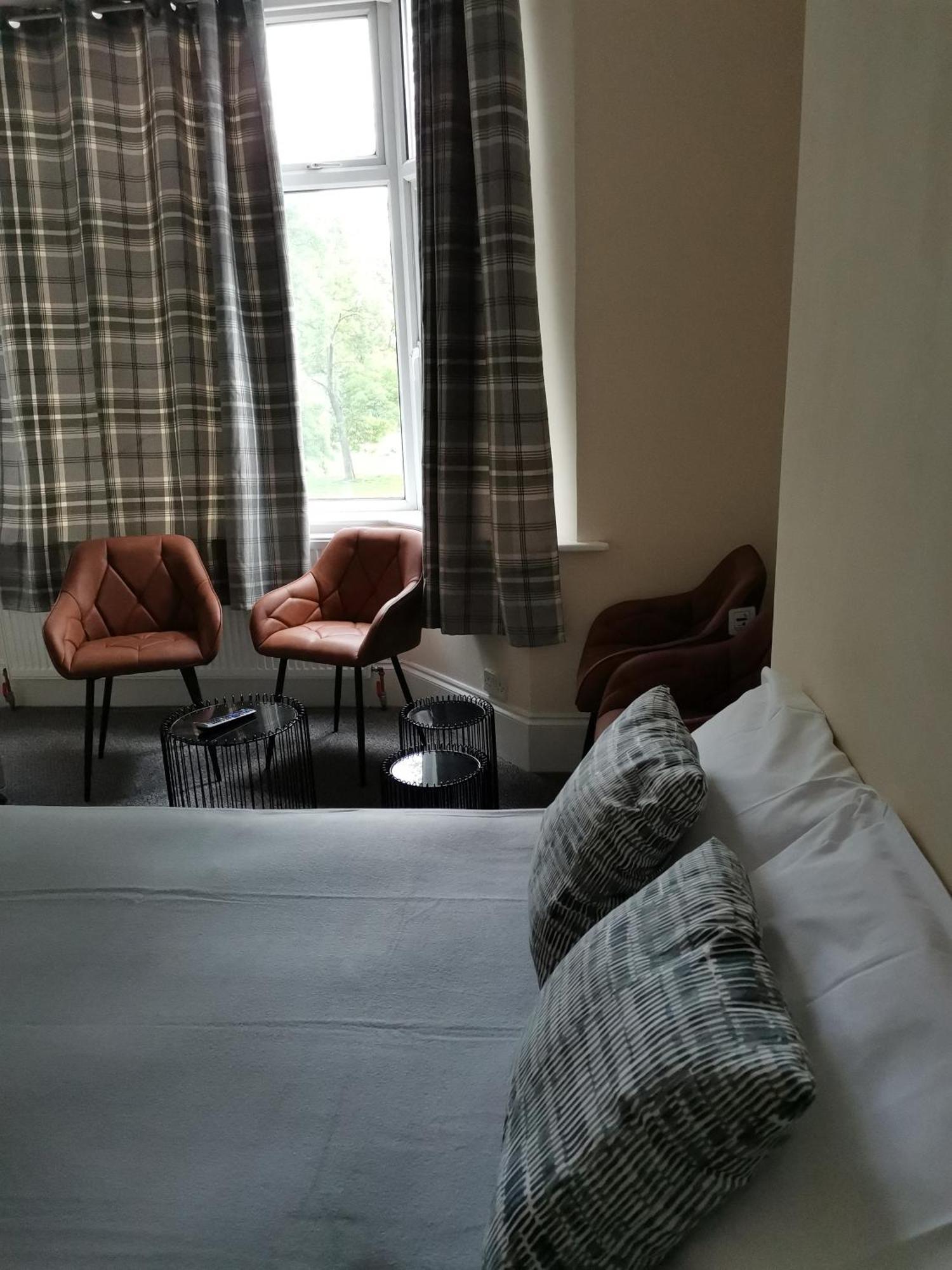Bed & Breakfast Ax 1