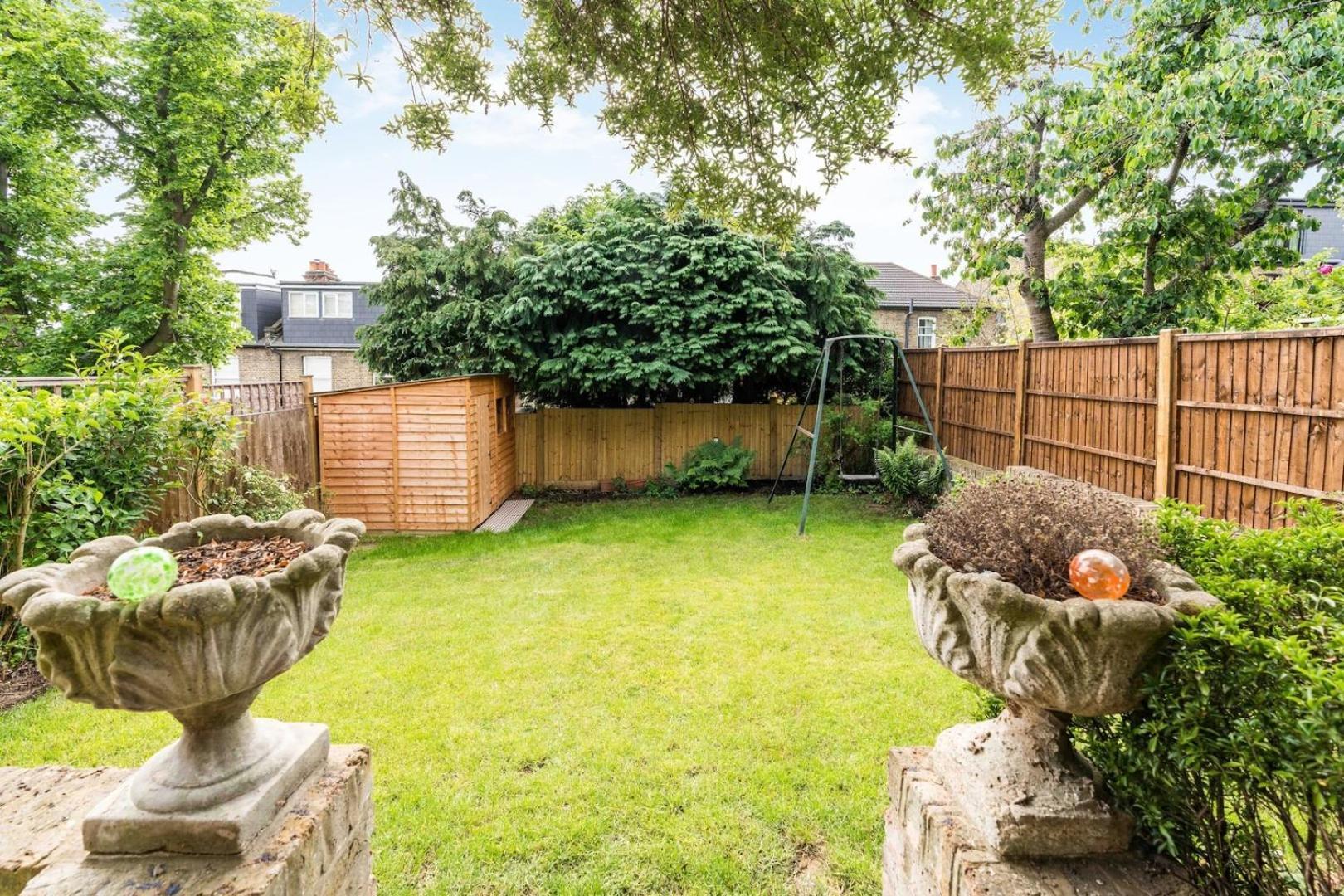 Beautiful 3bd Forest Hill South Ferienhaus London