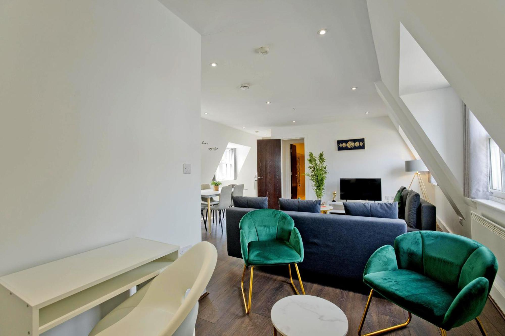 Imperial Liverpool Street Apartment London