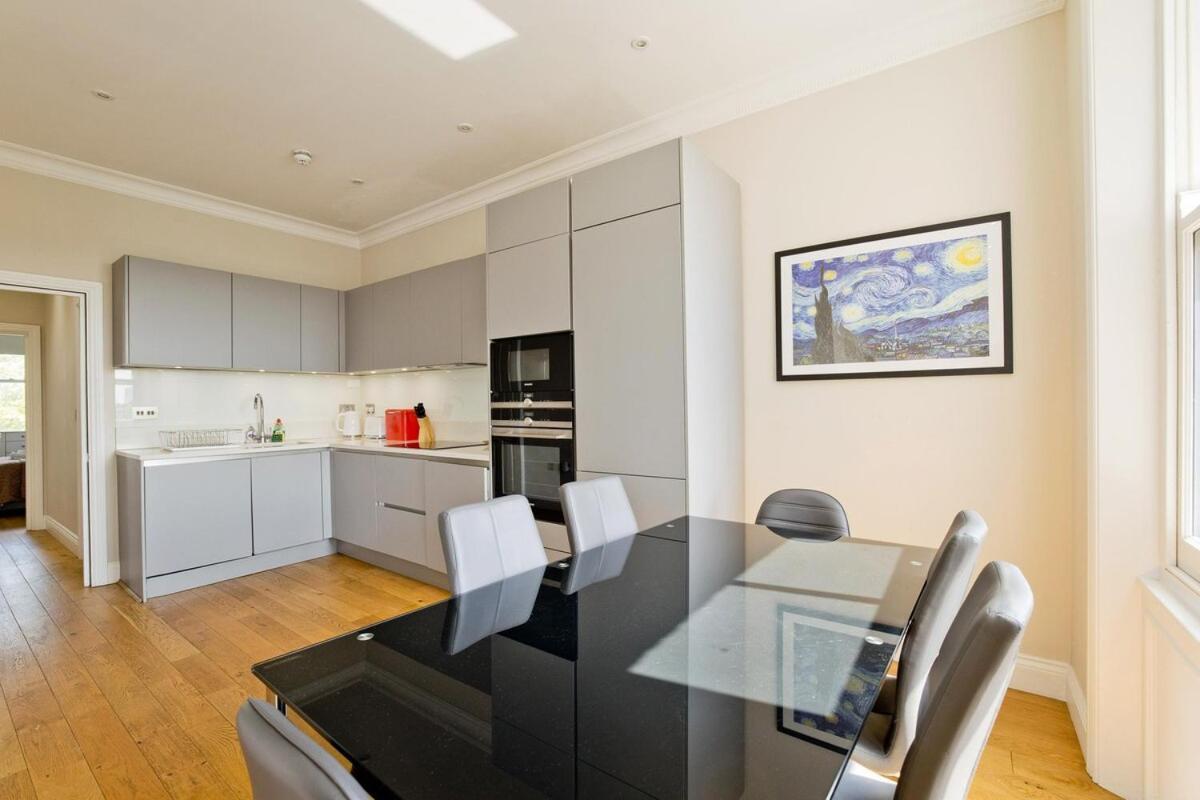 Bright & Modern 2br Flat In Kensington * London