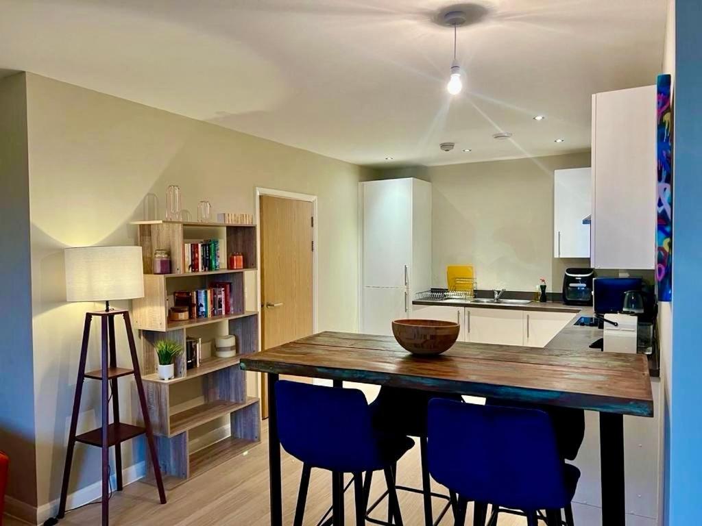 Cosy One Bedroom 5 Min Walk To Abba Voyage Venue Stadium London
