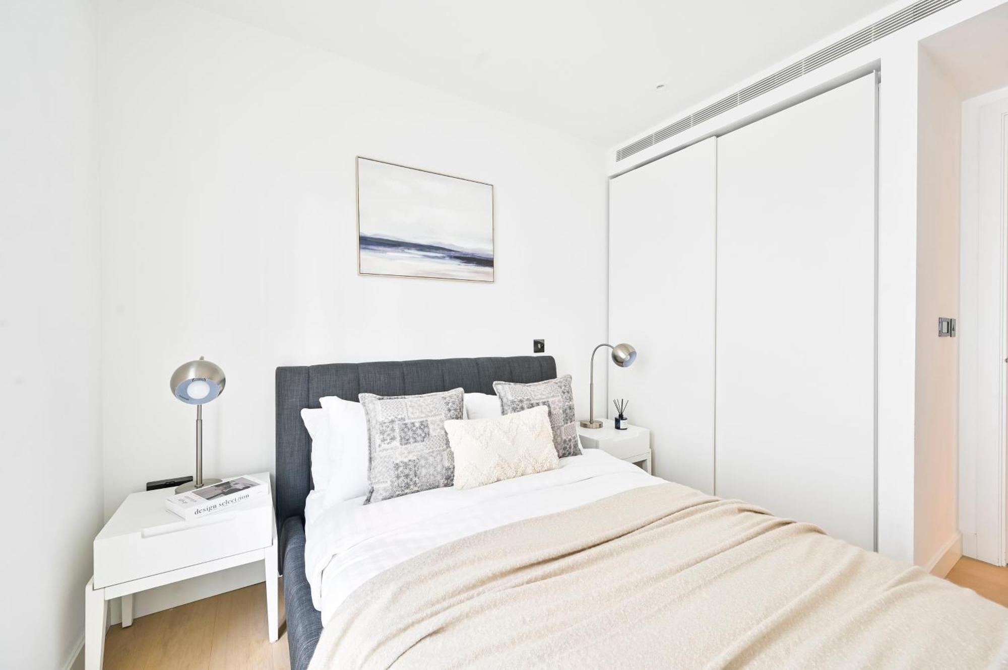 Apartment Exotic White -steps To Tube, Westfield, Portobello London