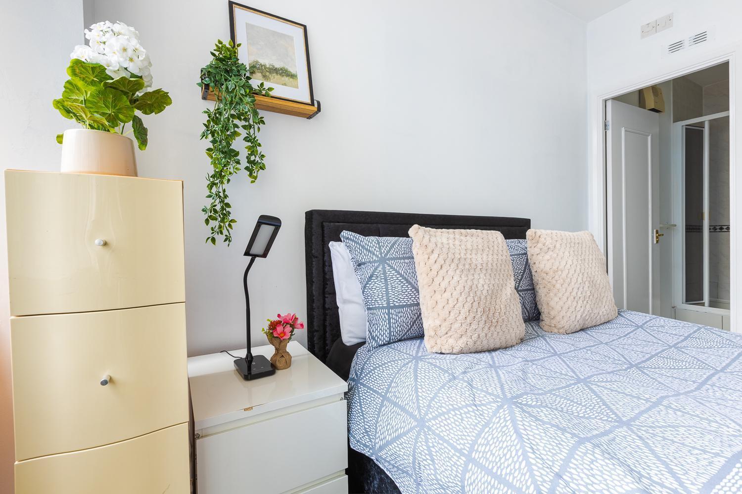 Ldn 2bd Near Bridge * London