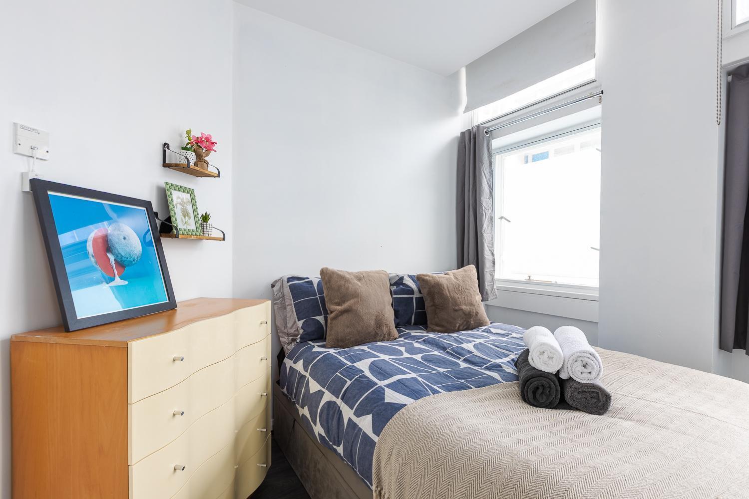 Ldn 2bd Near Bridge London