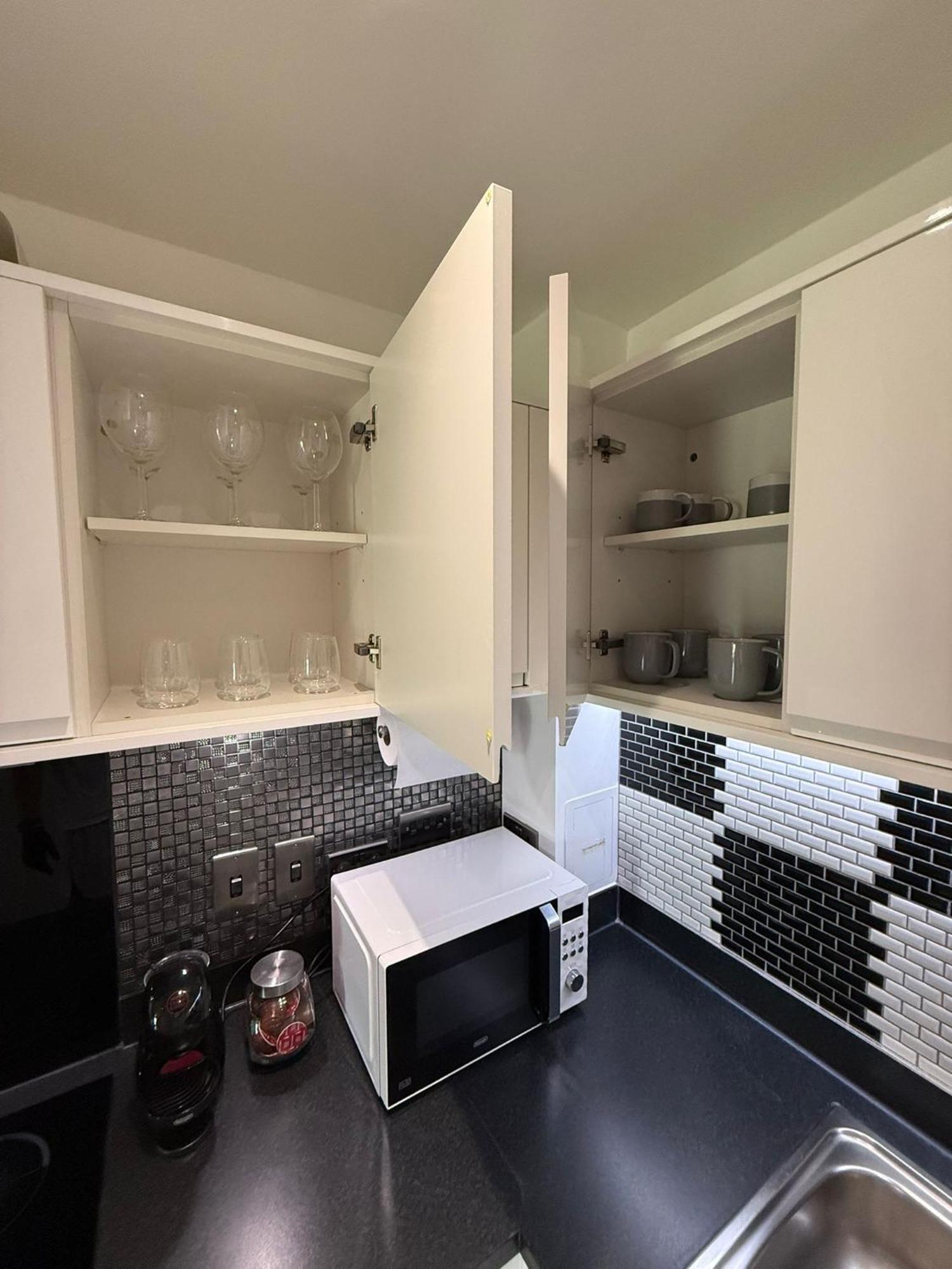 2 Bed Near Brent Cross Apartment London