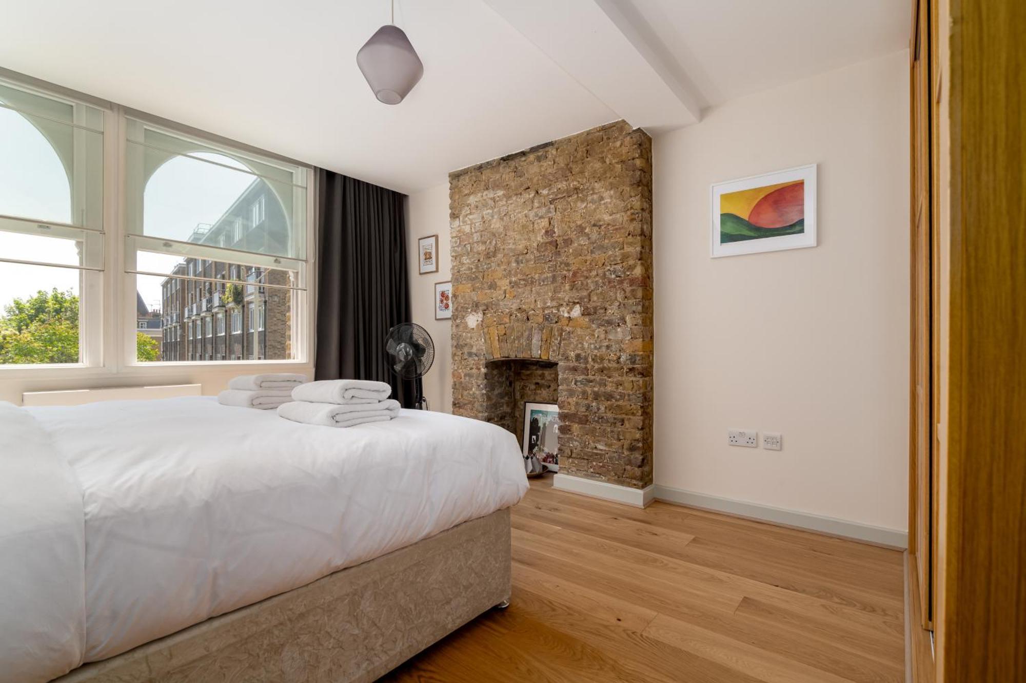 Appartement 2 Bedroom In Bridge Londen