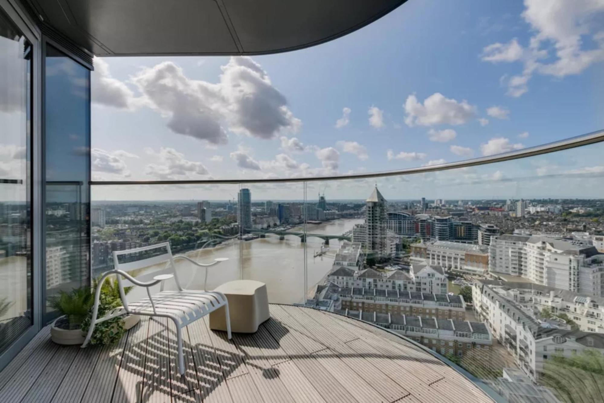 Apartment Water View Stunning 3 Bedroom Penthouse