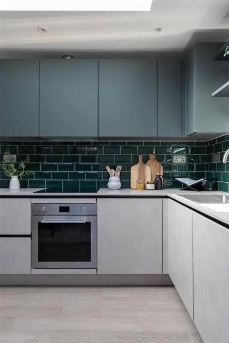 Appartement Cozy Leyton House With Garden And Small Terrace Londen