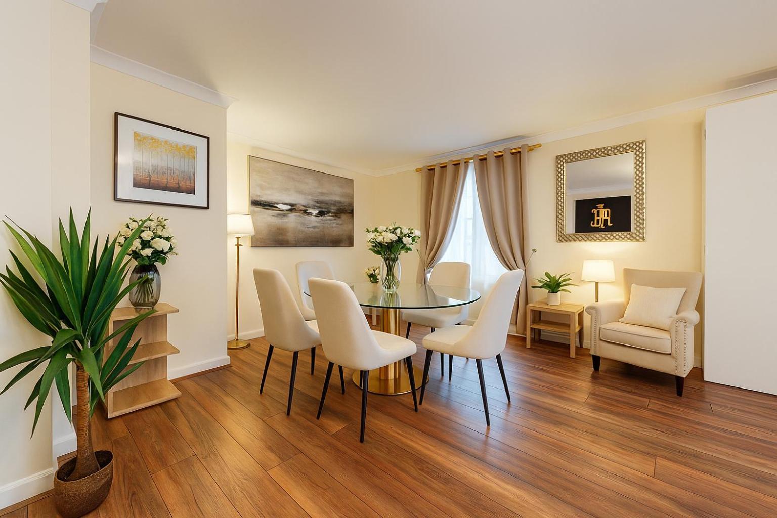 Park Lane Apartments/shaw House Apartment London