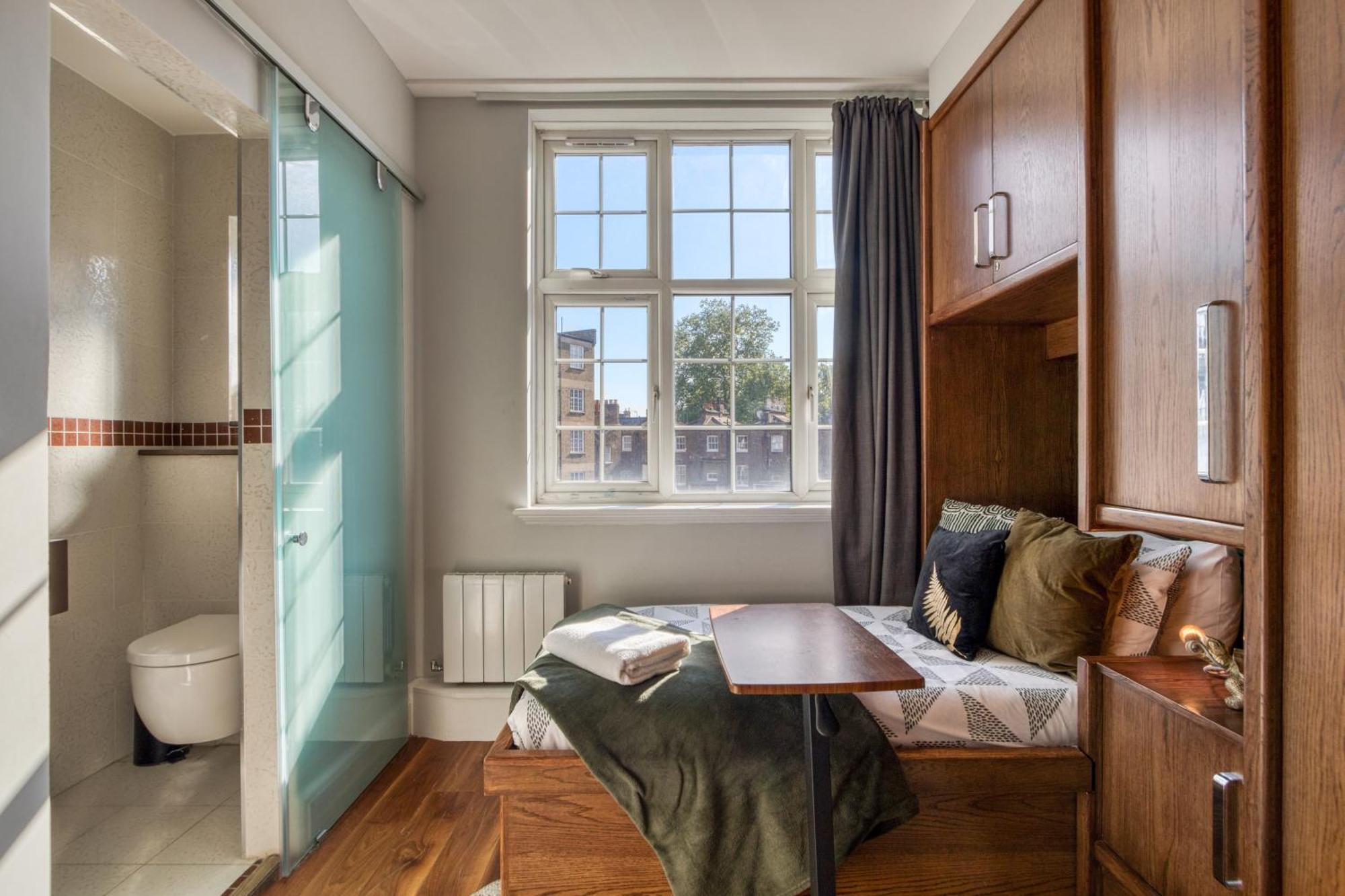 Luxe - Hyde Park - 2bed 3bath A/c + Lift