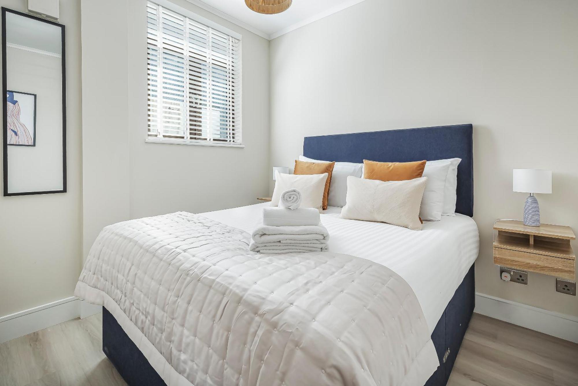 Apartment River House By Aeria London
