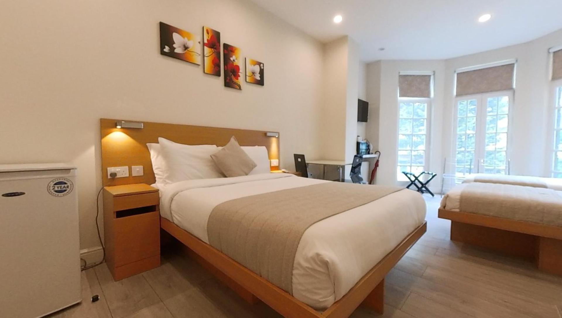 Hotel Nox Olympia 4*