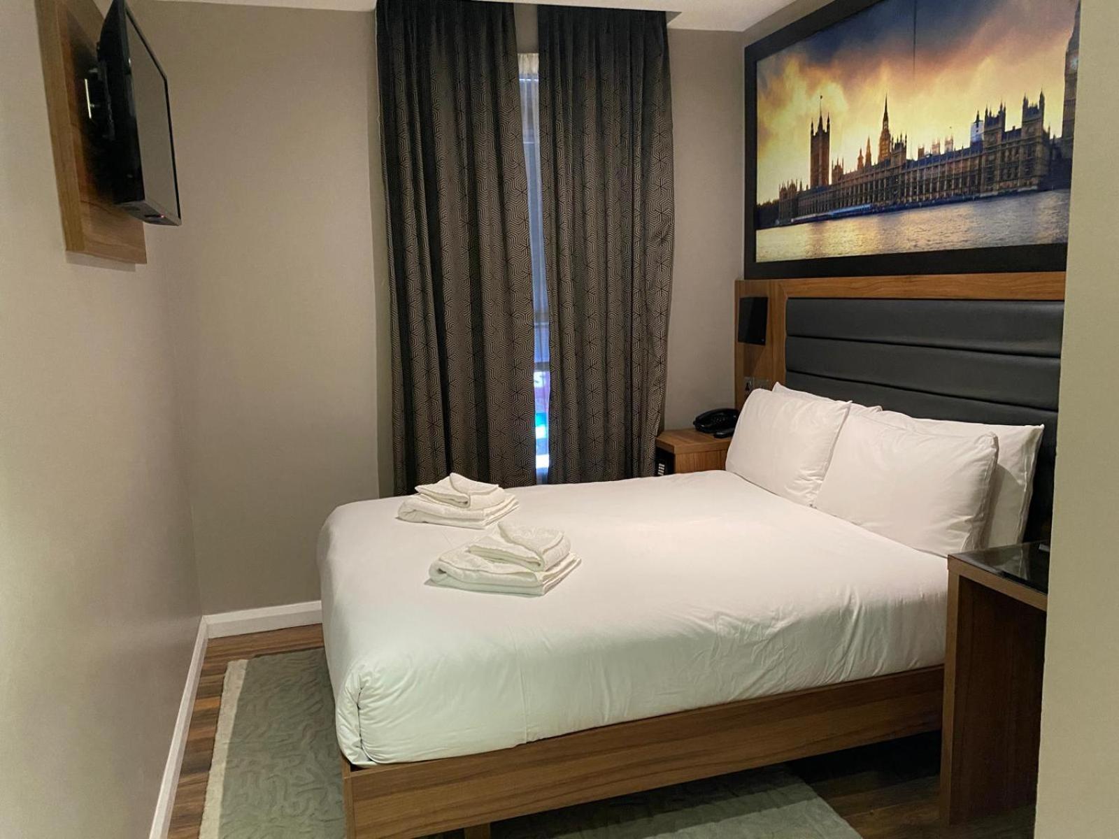 Court Hotel