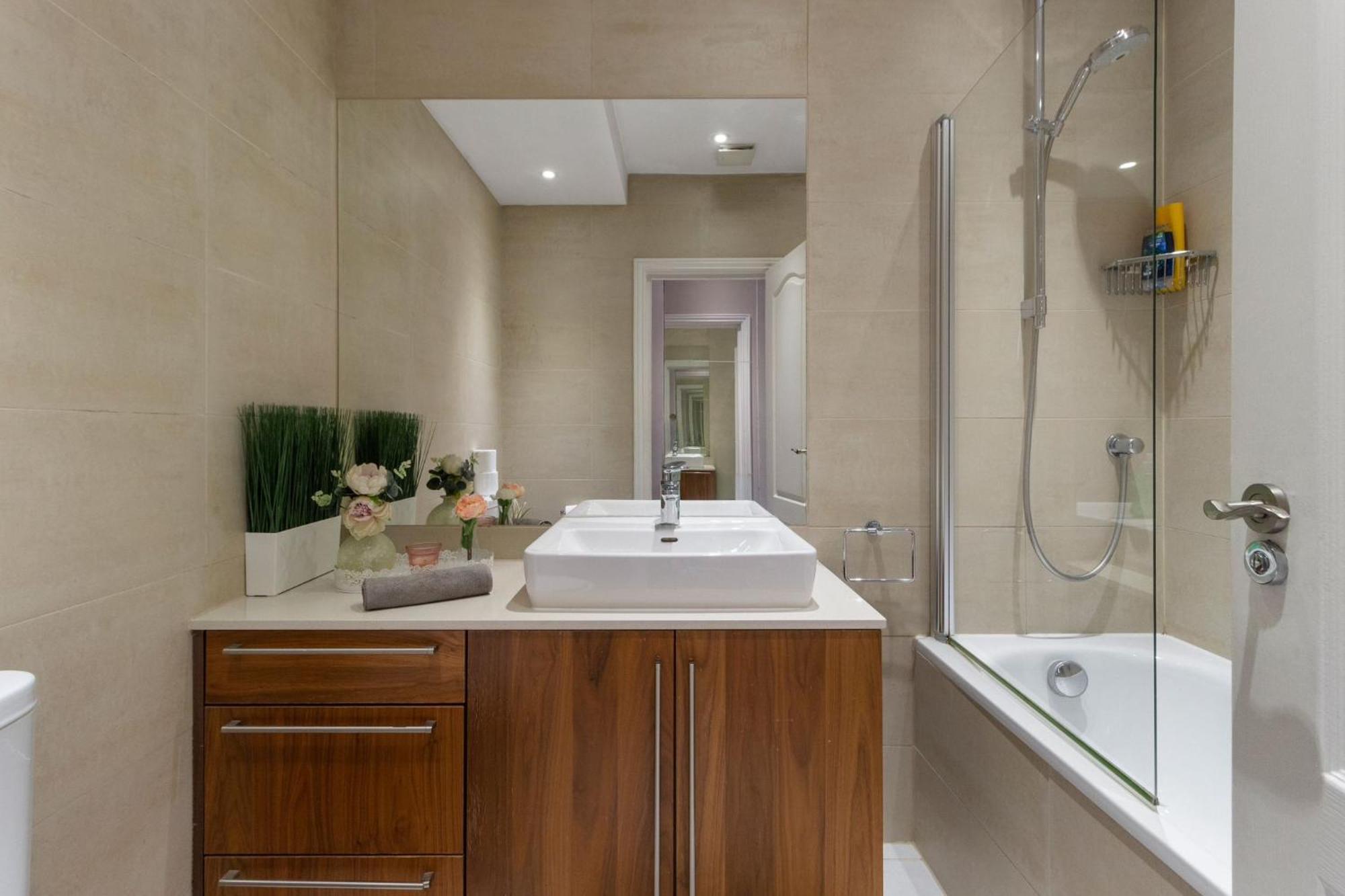 Beaufort Gardens In Knightsbridge Apartment London