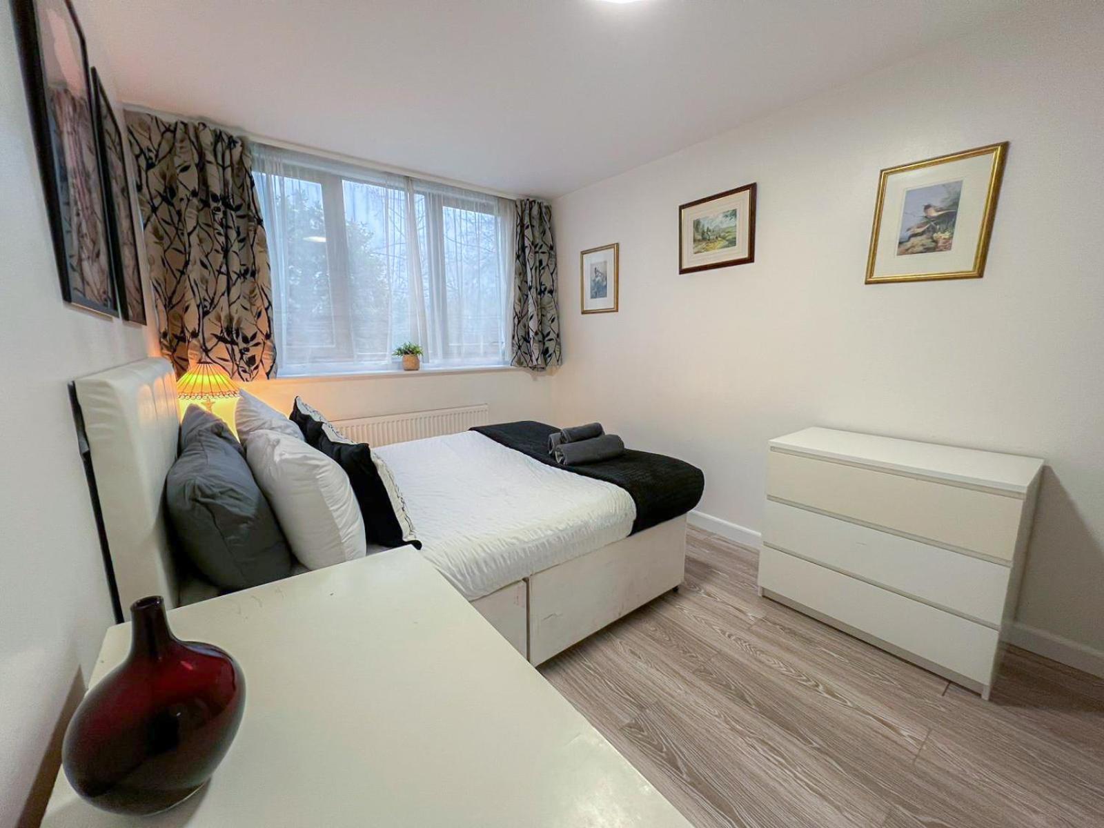 Apartment Cosy 3 Bedroom 3 Bathroom Flat With Private Garden- Maida Vale, Near Paddington