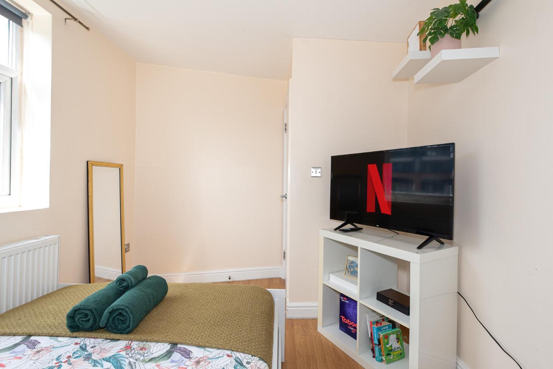 Apartment Lovely 3 Bedroom Flat , Aldgate, Tower Hill, Whitechapel