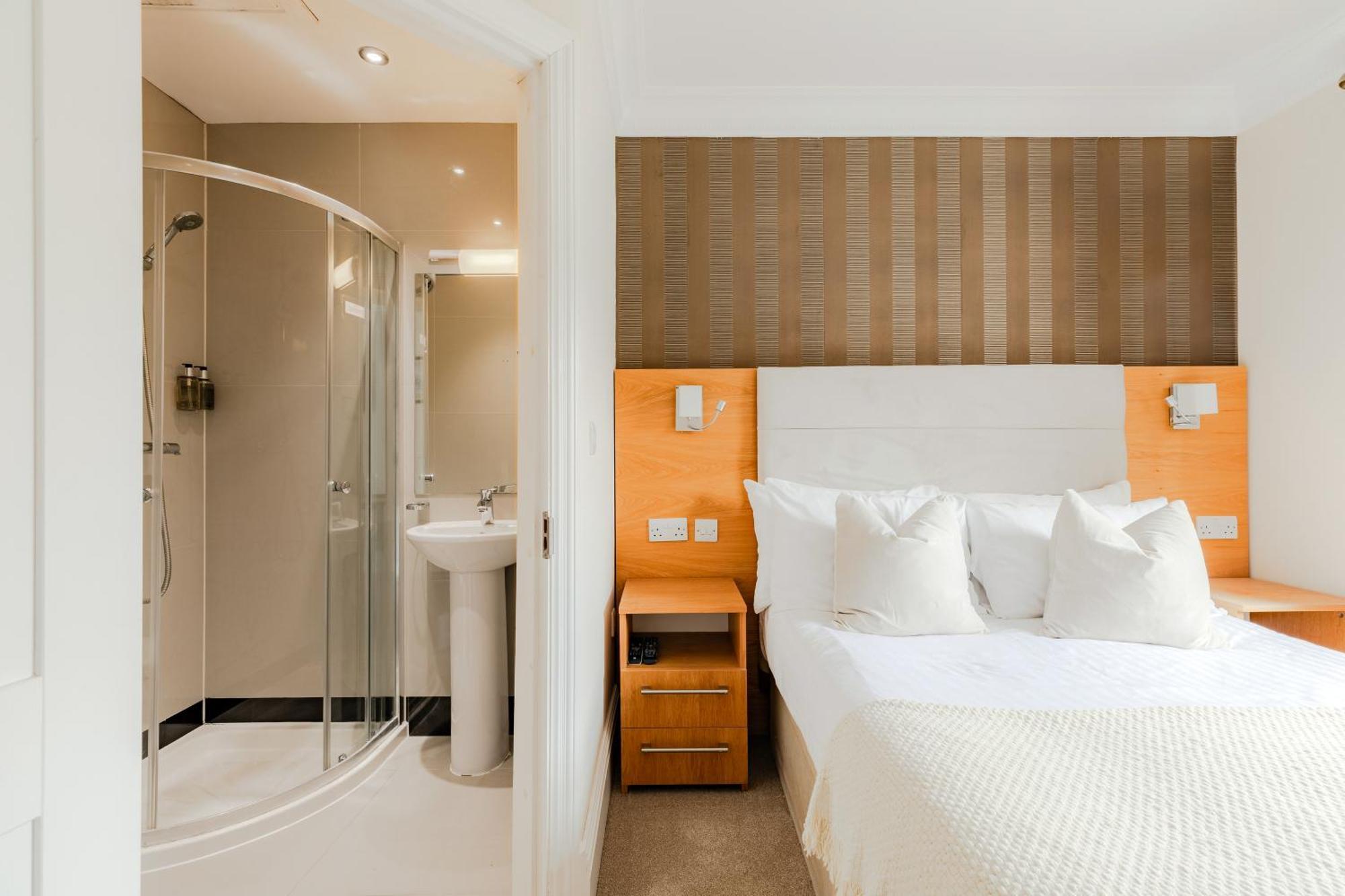 Hotel Mina House
