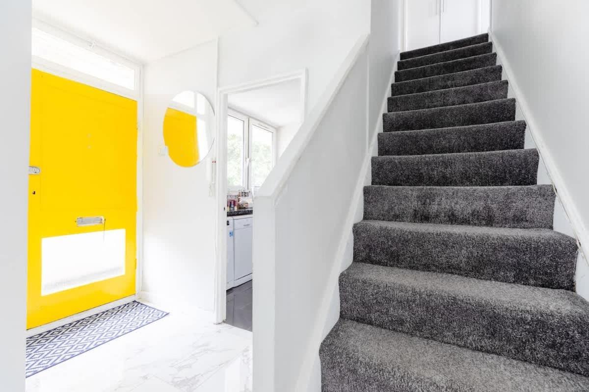 Cosy 3 Bed Flat Near London's Highlights Holiday home London