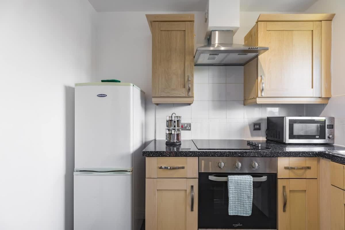 Modern 2Br Apartment - 25Min To Central London London