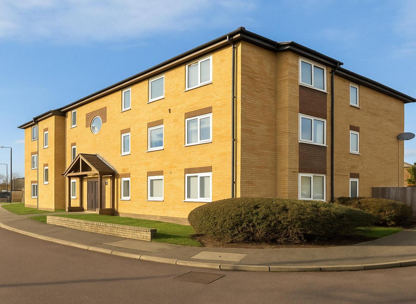 Appartement 2 Bed Flat In Bridge