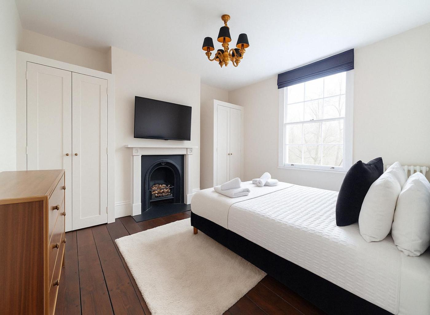 Bright, Modern & Huge Garden - Near New Cross Station London