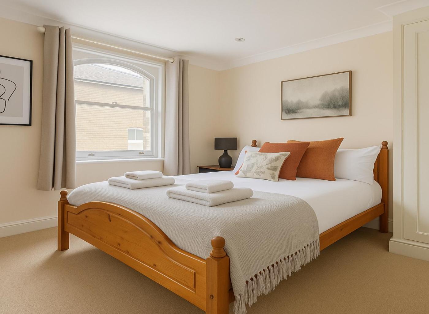 Flat - 3 Min To West Kensington Station Apartment London