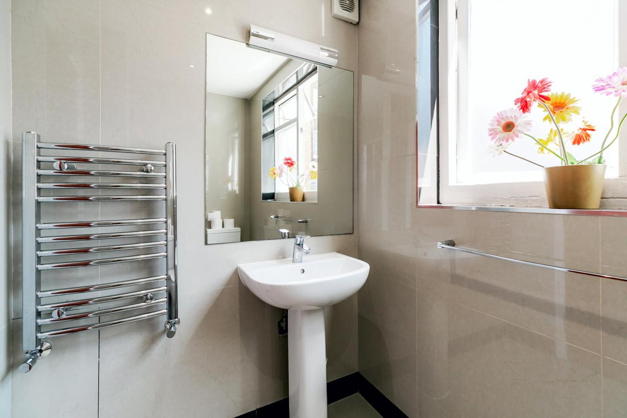 Mina House 3*