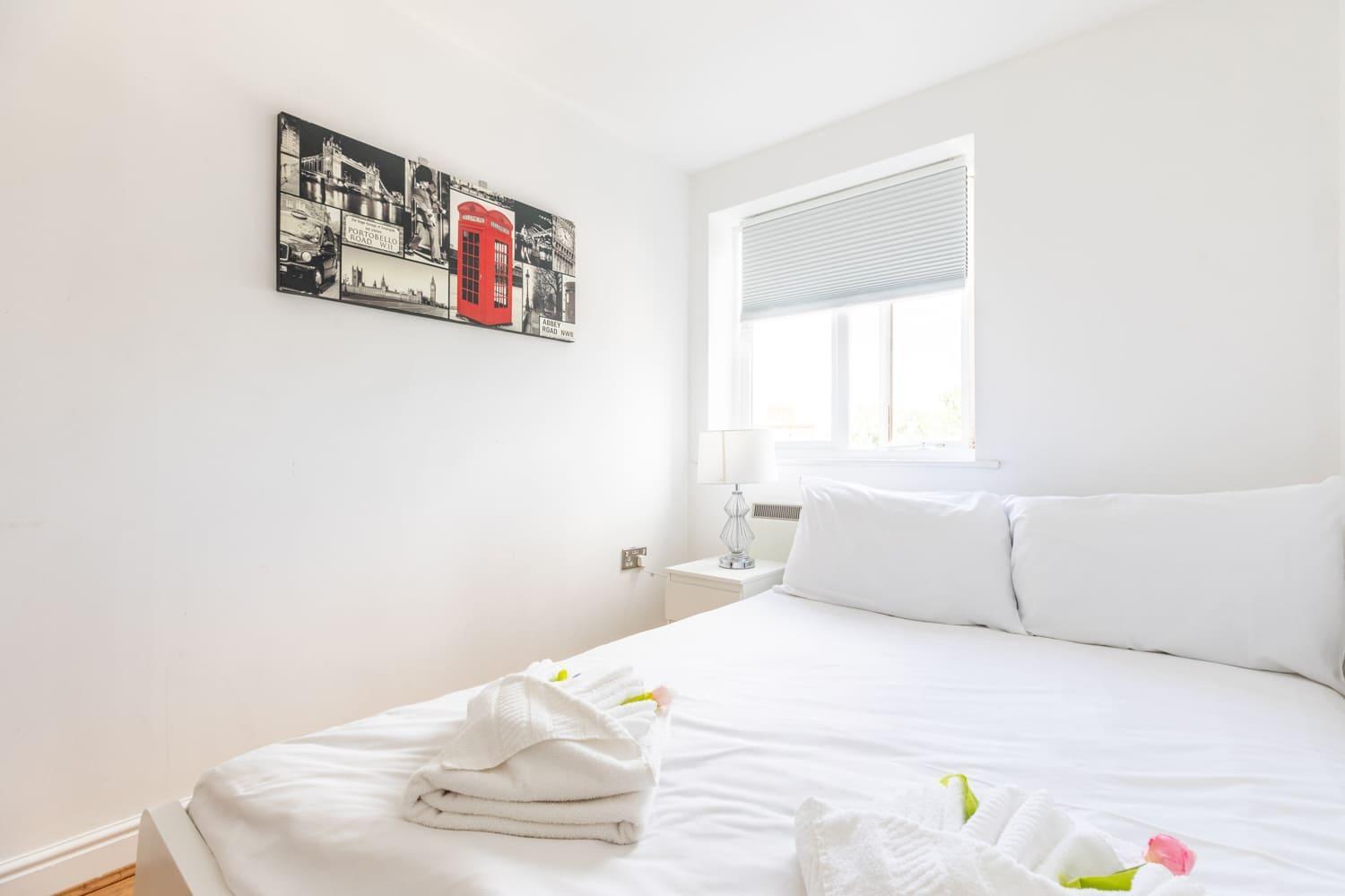 Modern 2br - 25min To Holiday home London