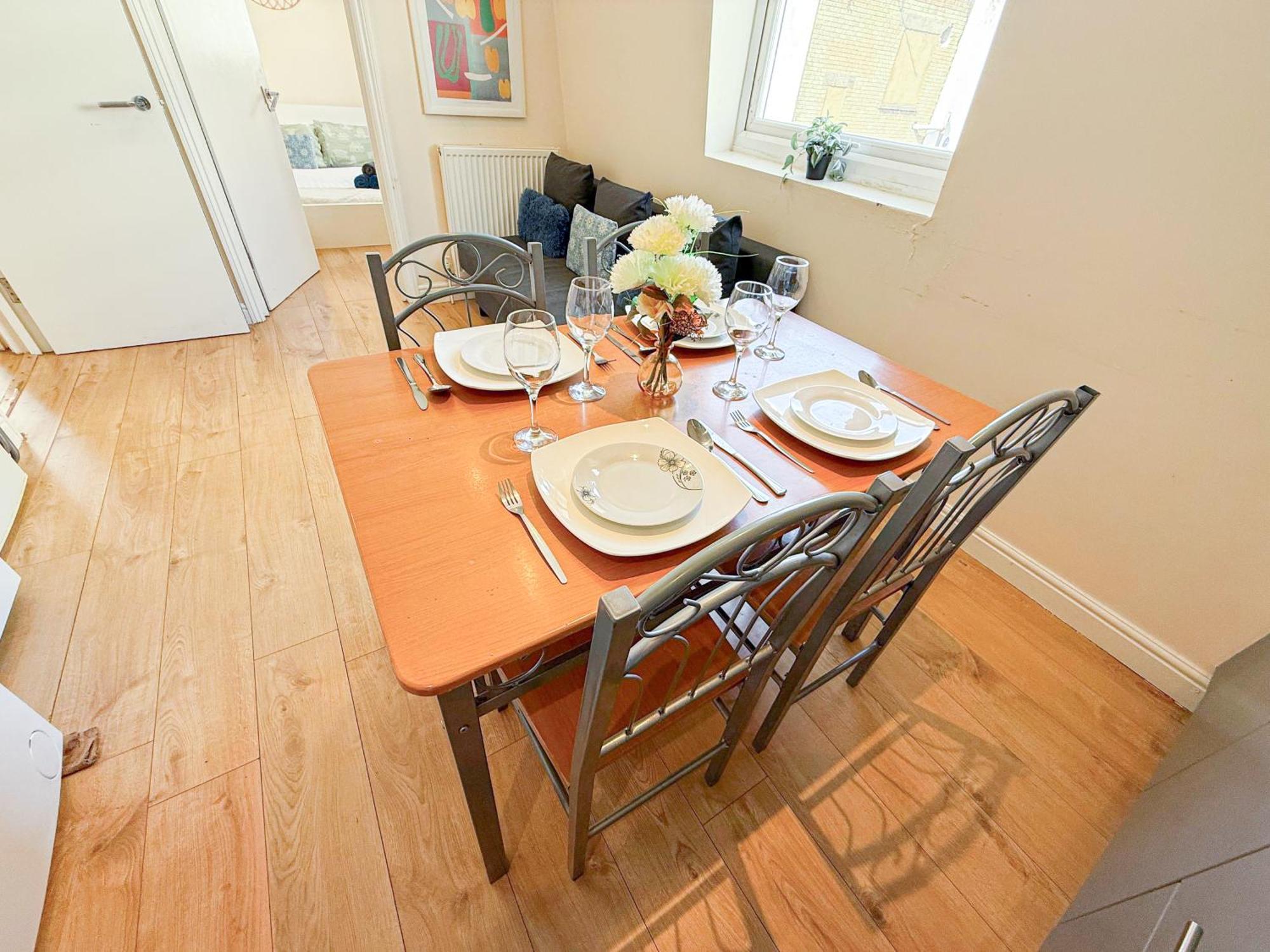 Lovely 3 Bedroom Flat , Aldgate, Tower Hill, Whitechapel