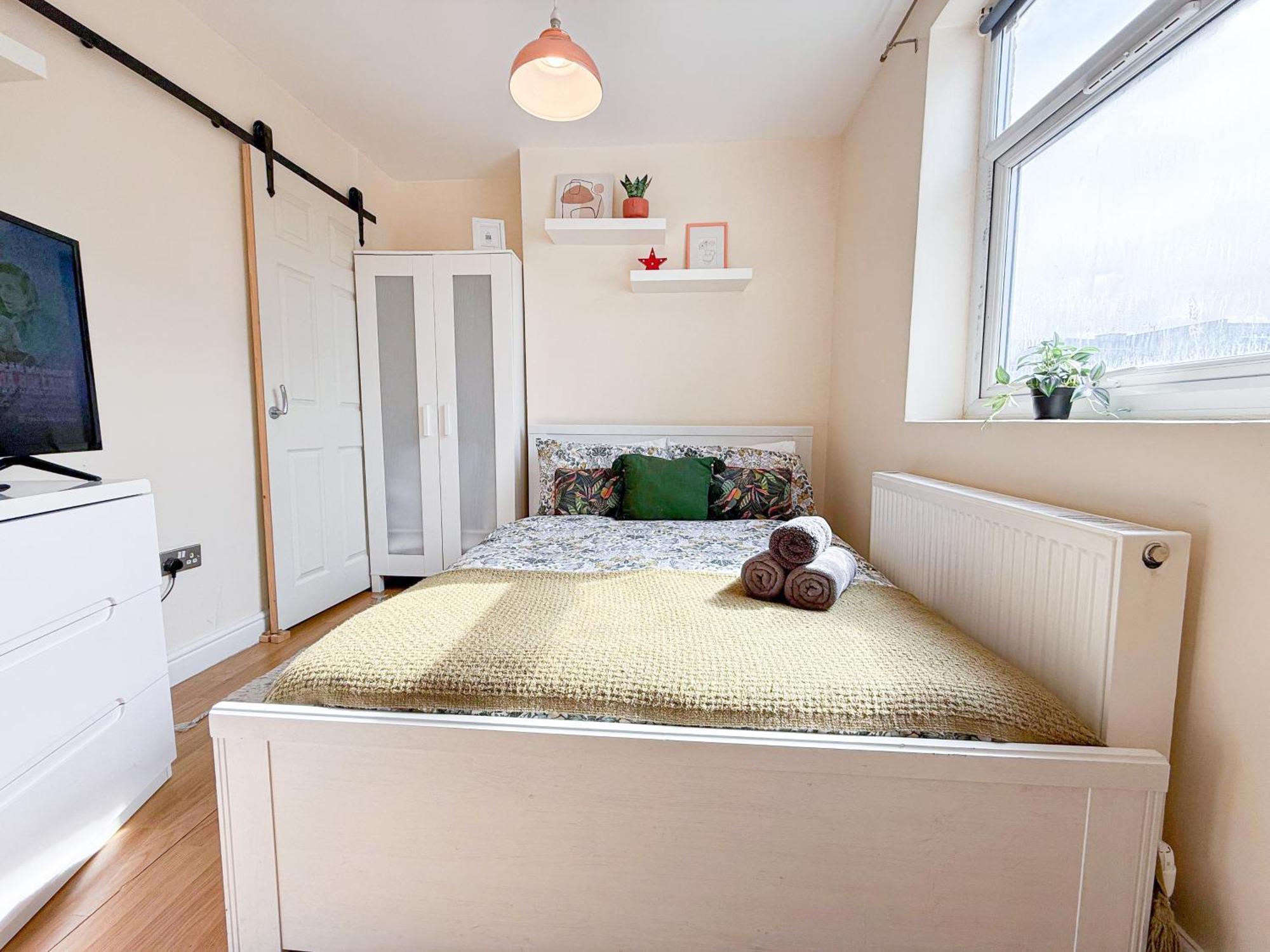 Apartment Lovely 3 Bedroom Flat , Aldgate, Tower Hill, Whitechapel *