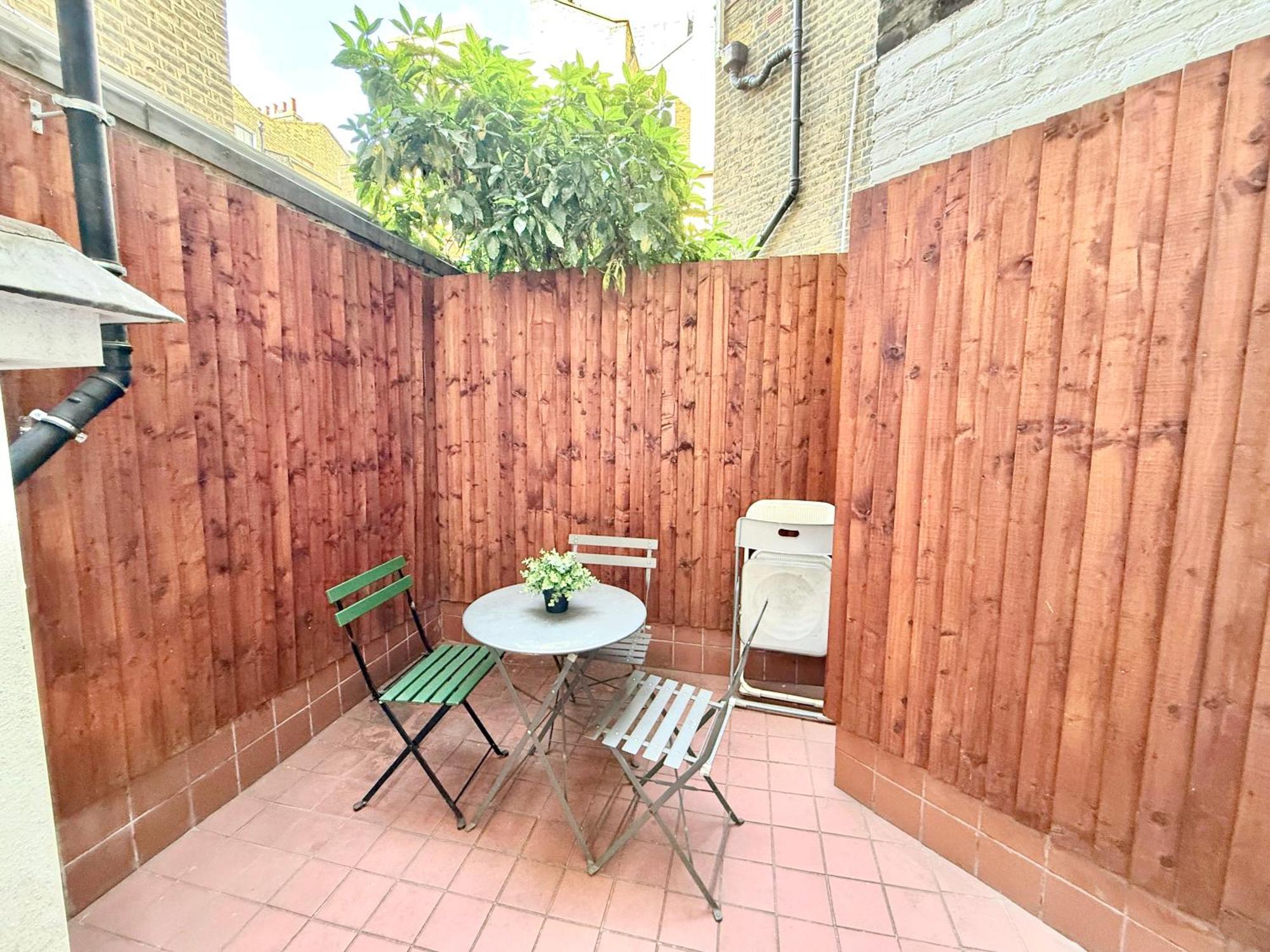 3 Bedroom With Private Terrace In Pimlico, Westminster, Victoria Appartement
