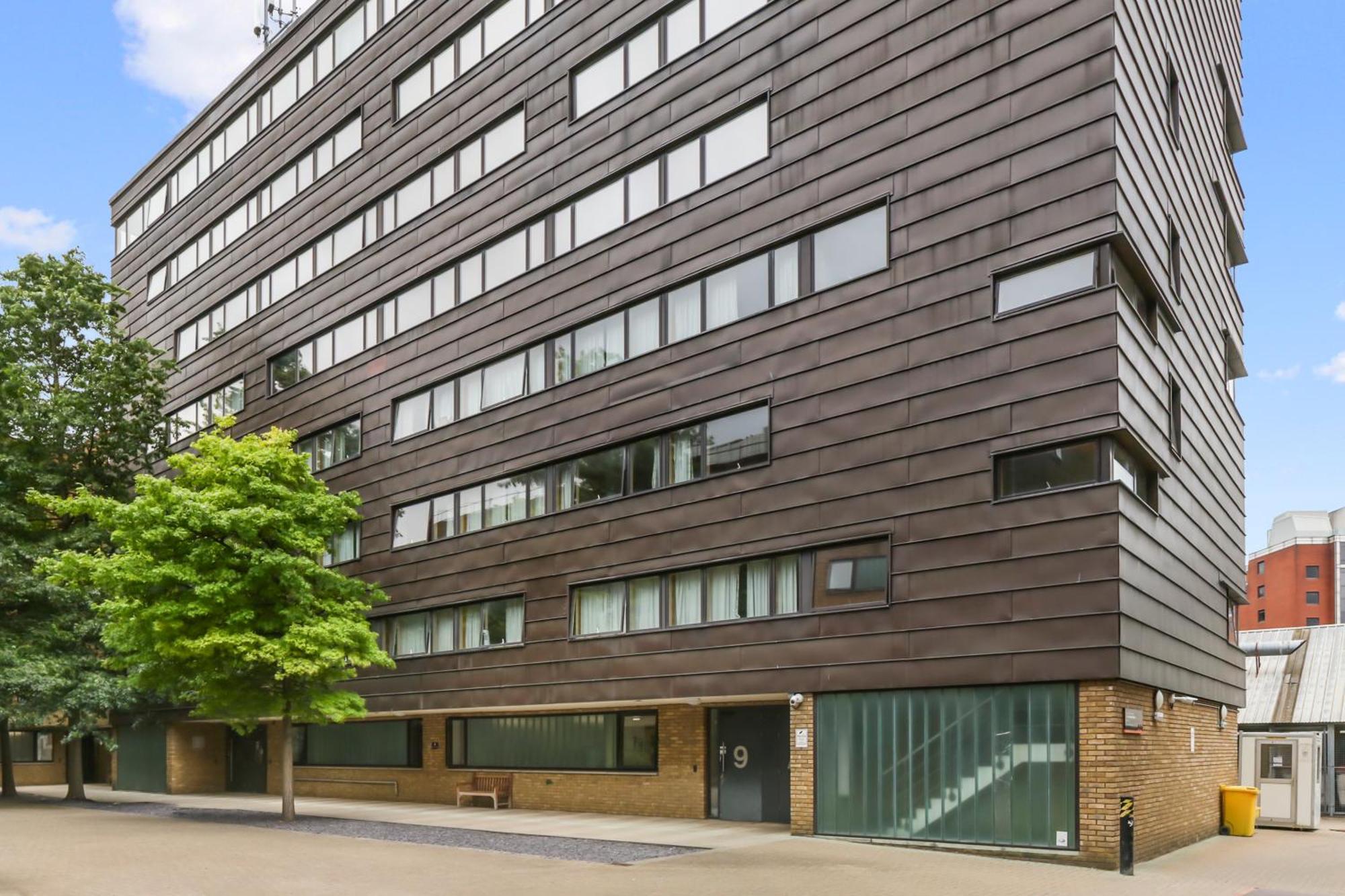 Apartment Langton Close House, *