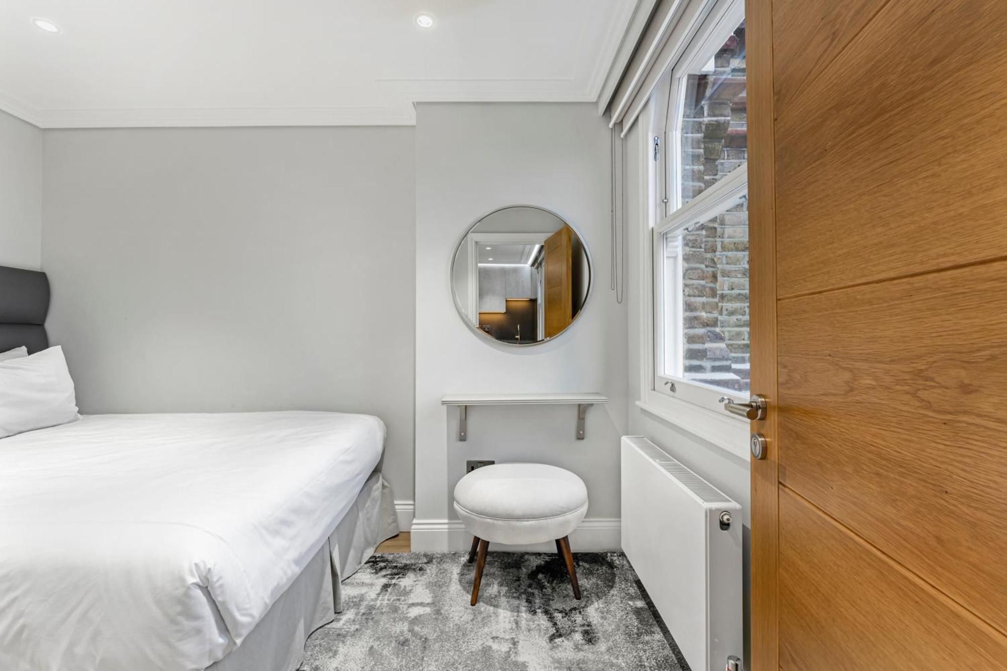 Luxlet - Heart Of Hampstead, London