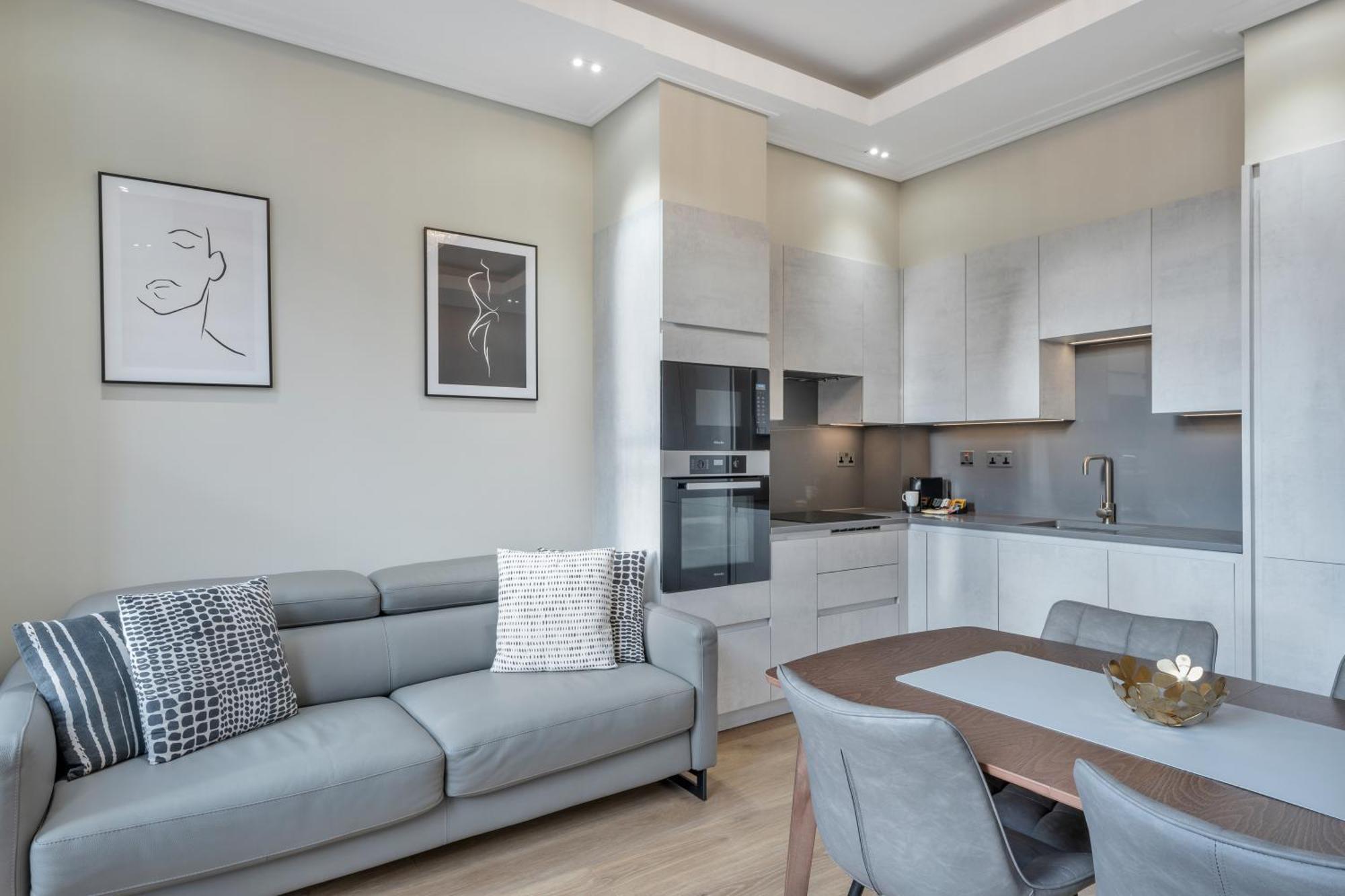 Luxlet - Heart Of Hampstead, *