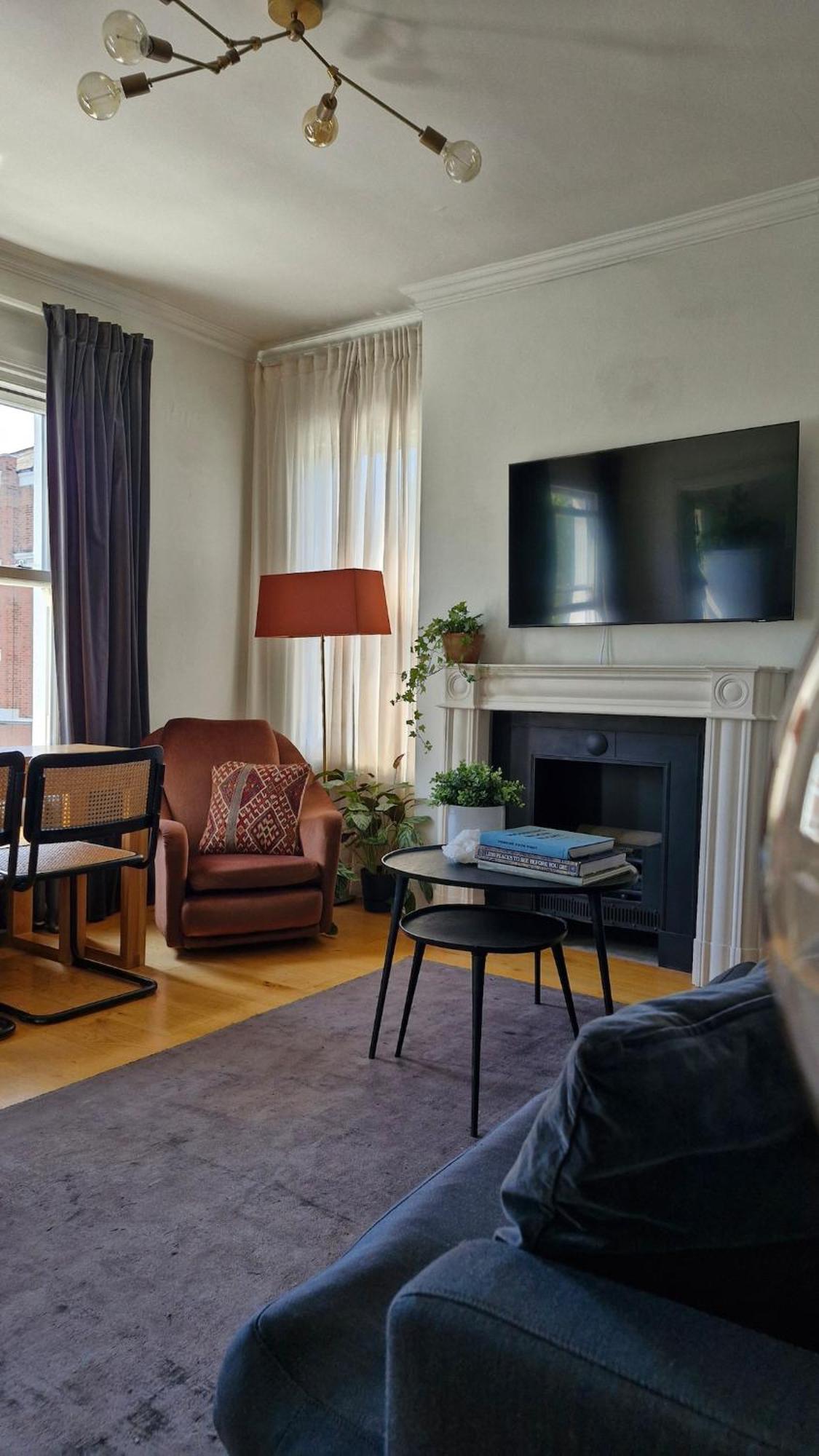 Charming Bright 2-bed Heritage Flat, Battersea Park, * London